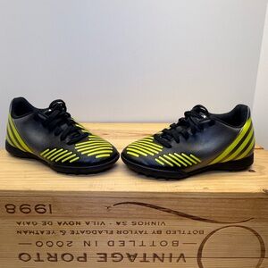 Adidas Predator Kids Turf Shoes Size 11k Black/grey/yellow Gently Used